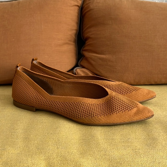 Everlane - ReKnit 40 Hour Flats, pointed toe, Toffee color, Size 9.5 - Picture 2 of 7